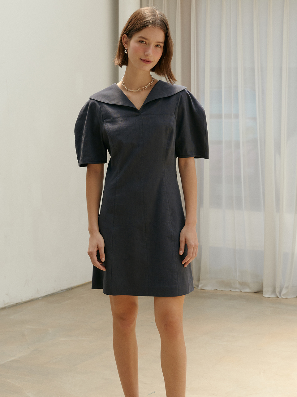 LISA volume sleeved mini dress_NAVY
