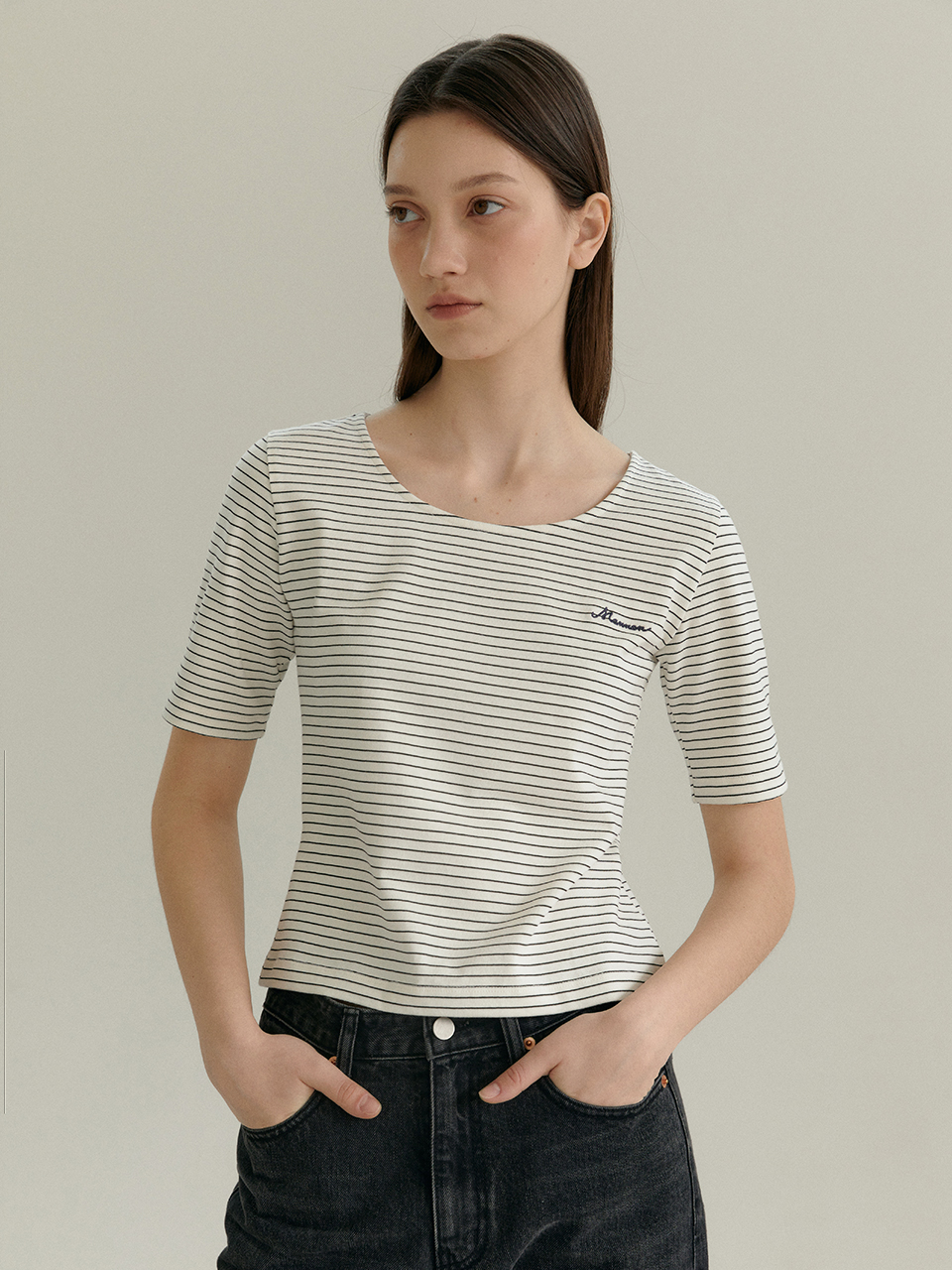 MANNON U-Neck Pin Stripe T-Shirt_White