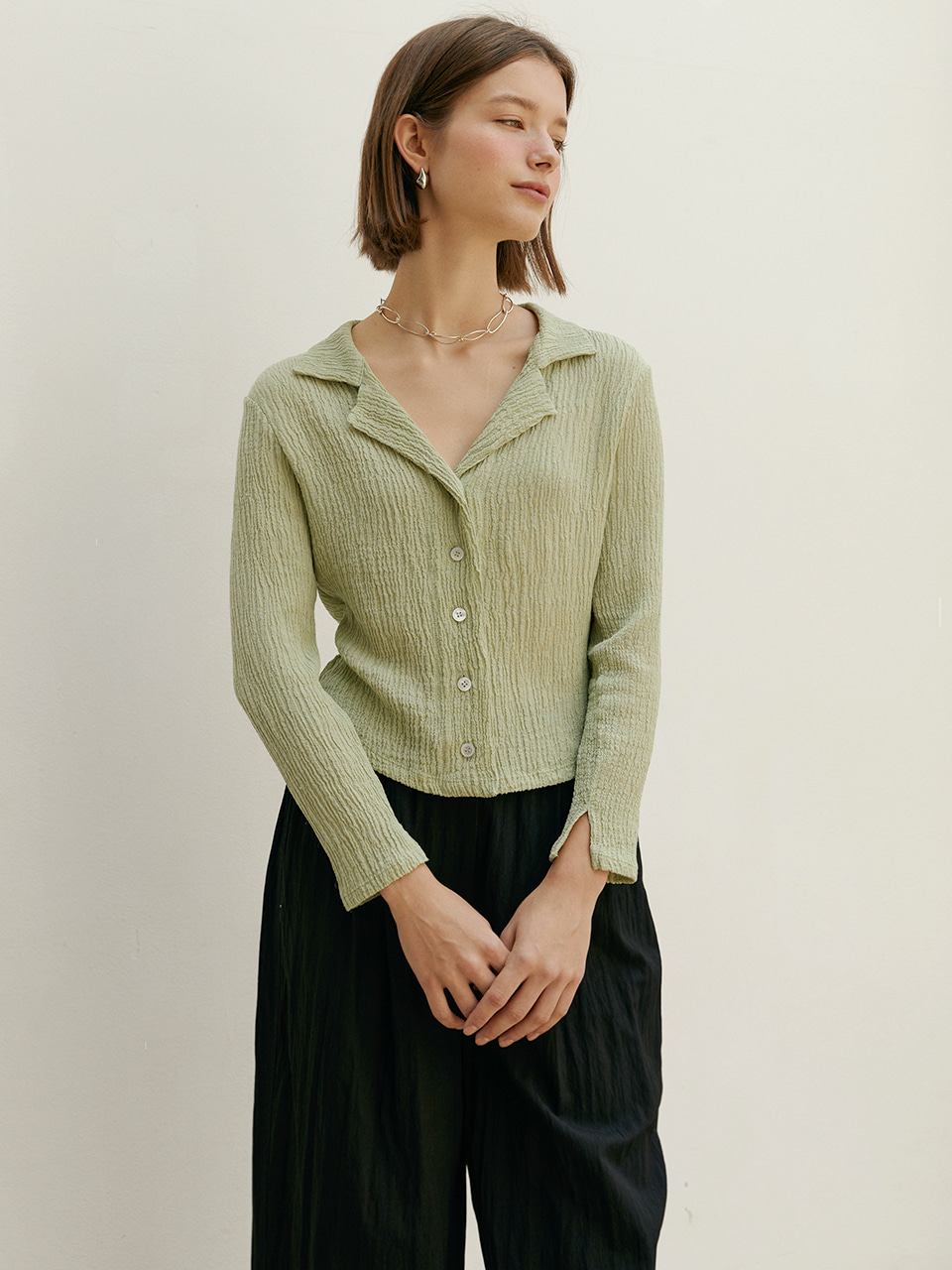 LINA slim fit crinkle cardigan blouse_SAGE GREEN