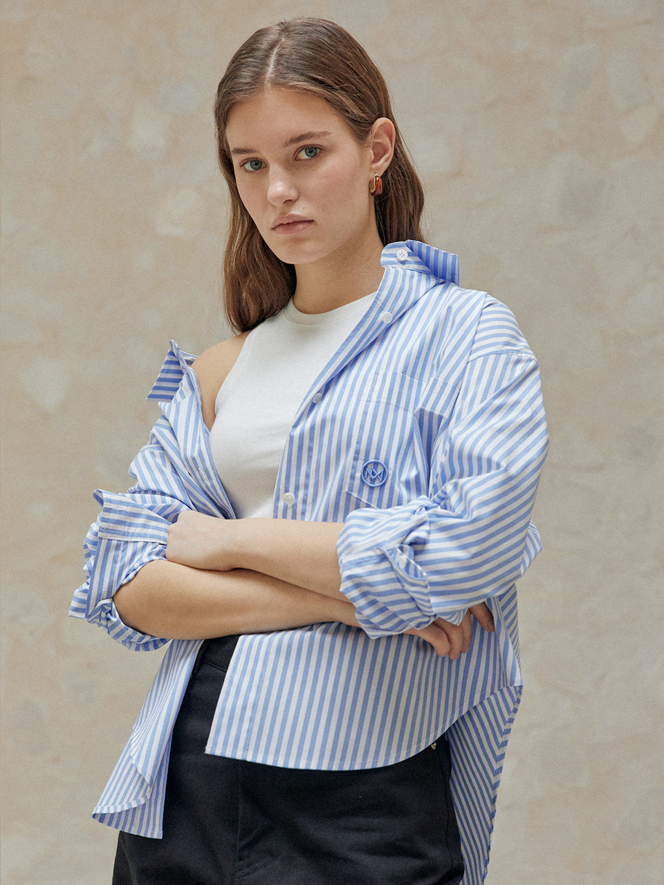 [Low in stock] MARTIN_Oversized Semi-Cropped Shirt_Blue Stripes