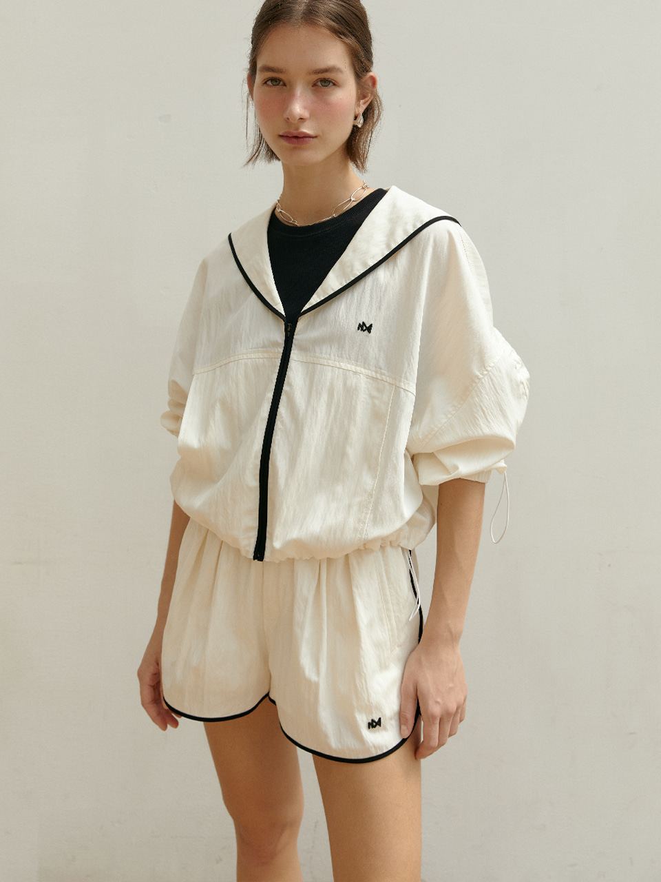 MIKA contrast binding track shorts_IVORY